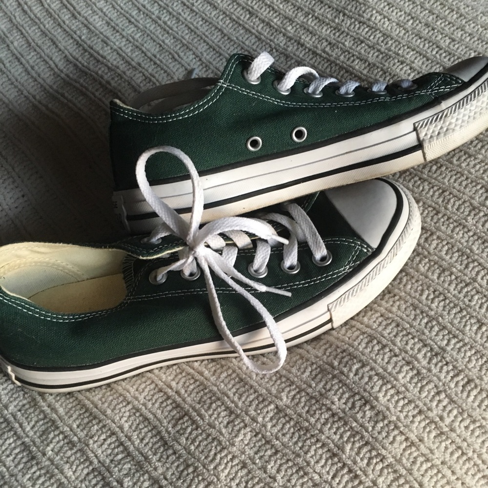 Converses Green Tennis Shoes - Picture 4 of 5